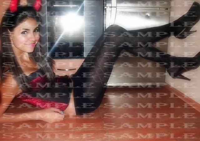 1849 Victoria Justice High Quality 10 x 8 Photo, Laminated For Protection.