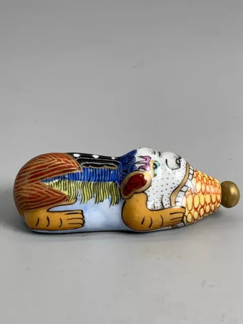 Chinese Enamel Porcelain Handmade Exquisite lion Snuff Bottle 106239 3