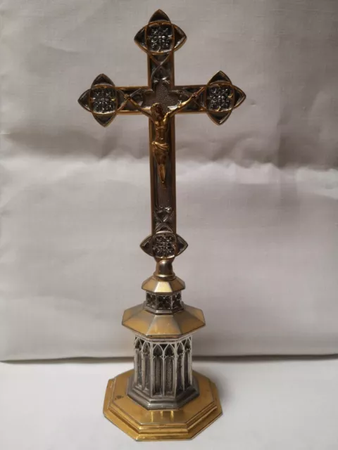 Gotisches Kreuz Vergoldet Mit Schönem Ornament Altar Kruzifix Jesus Christus