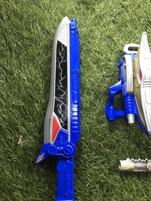power rangers dino charge gold ptera morpher