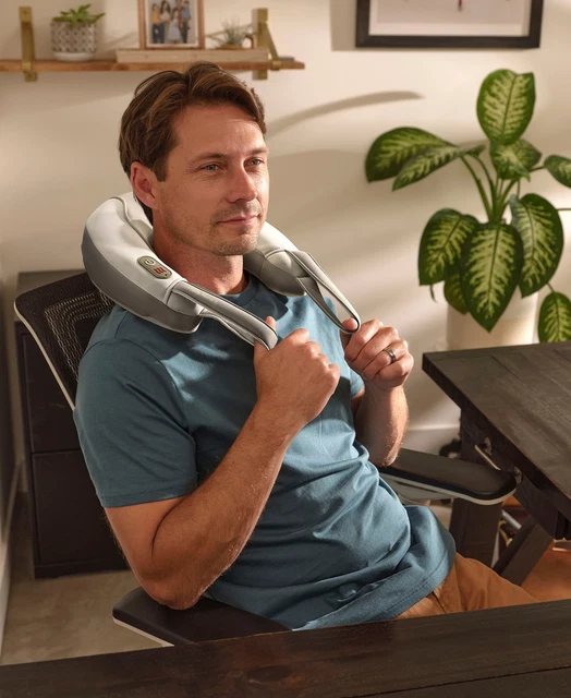 HOMEDICS PRO Therapy Vibration Neck Massager with Soothing Heat Tan