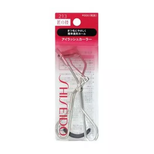 Shiseido Classic No.1 Eyelash Curler 213 & One Refill Accessory  Pad