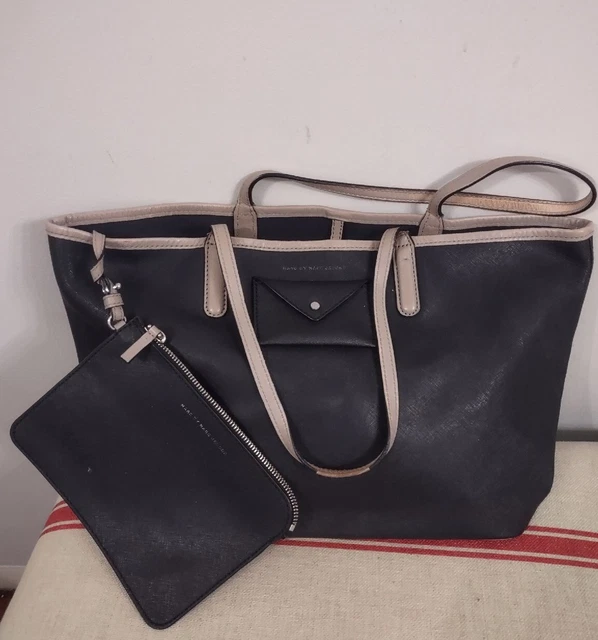 MARC and MARC JACOBS METROPOlLITOTE TOTE With Coin Pouch