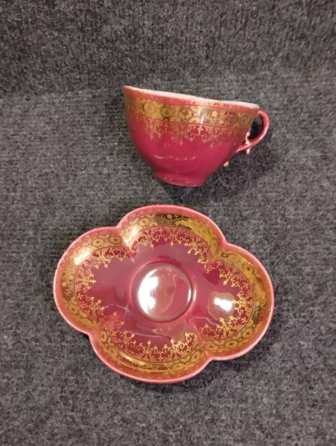 Belle tasse ancienne porcelaine Sarreguemines polylobée fin XIXe