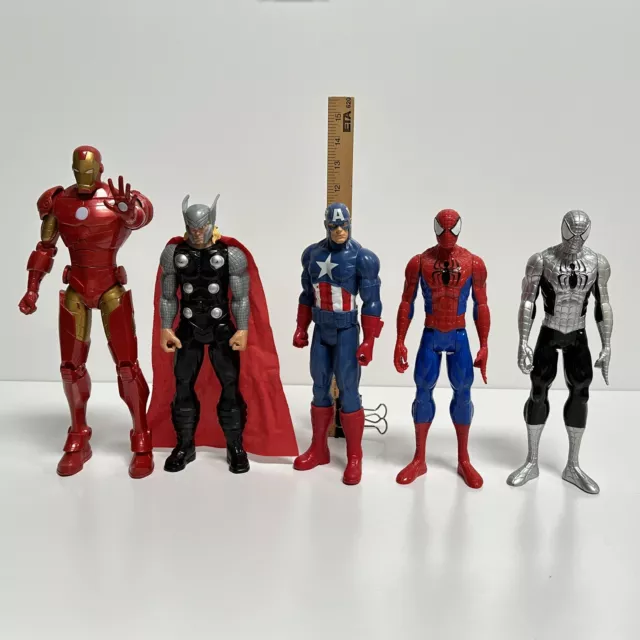 Avengers Action Figure Collection  Lot of 5