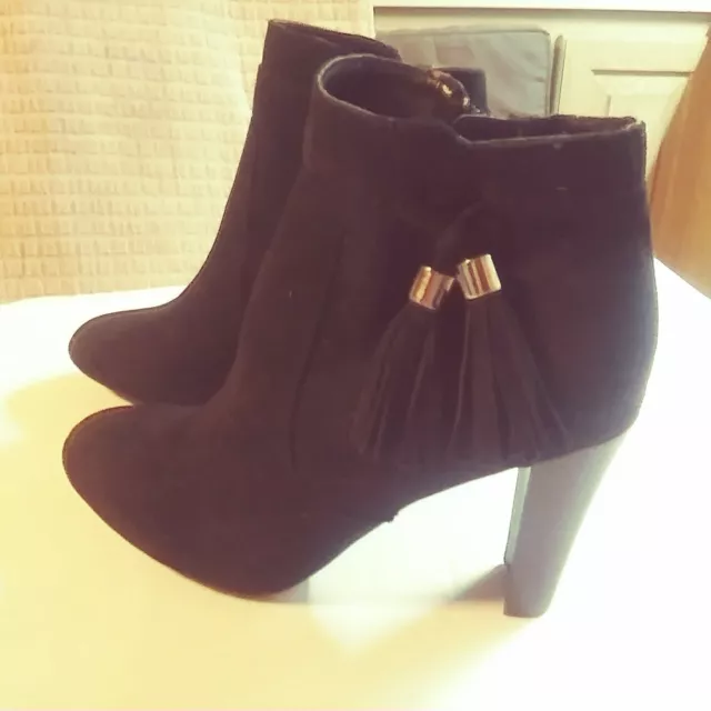 Unisa best sale pendy bootie