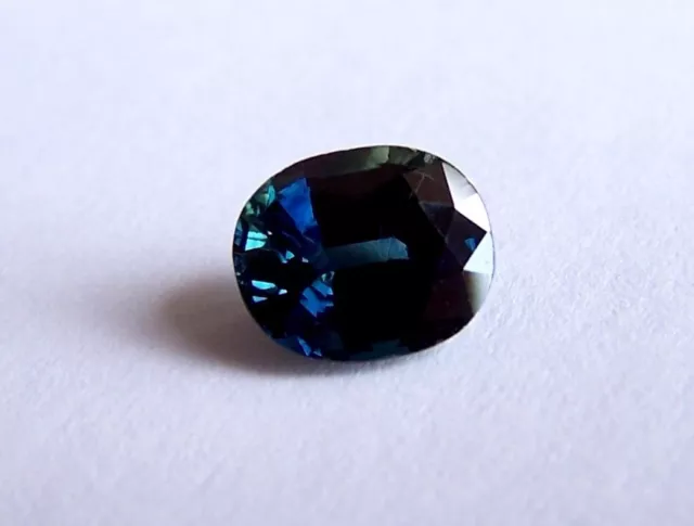 UKM    Saphir  Safir   blau  oval  Kissen  2,42 Carat   8,5 x 7 mm