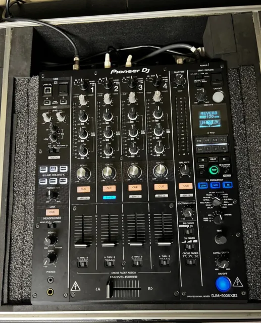 Pioneer DJM-900NXS2 4 Channel Digital Pro DJ Mixer - Black