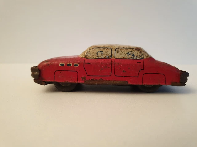 Statuette voiture de course en métal 27 x 13 cm Modèle 2