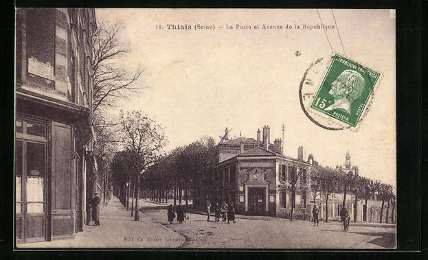 CPA Thiais, La Poste et Avenue de la Rèpublique 1926