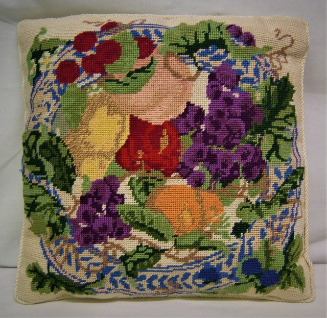 "Almohada de madera con aguja completa de colección hecha a mano diseño de frutas 13x13x3"