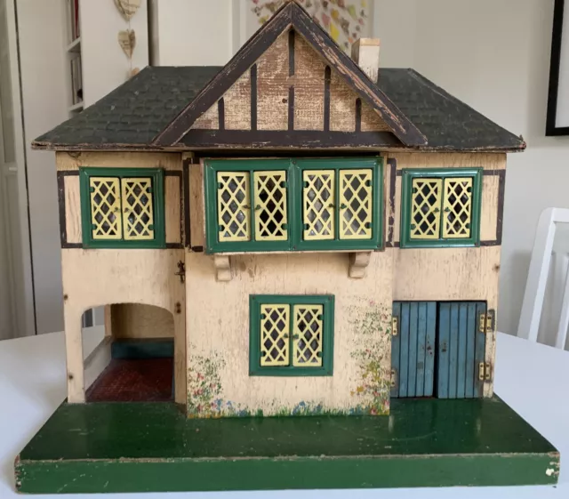 Vintage Dolls House in Triang Style with 5 sets Romside Tin Windows