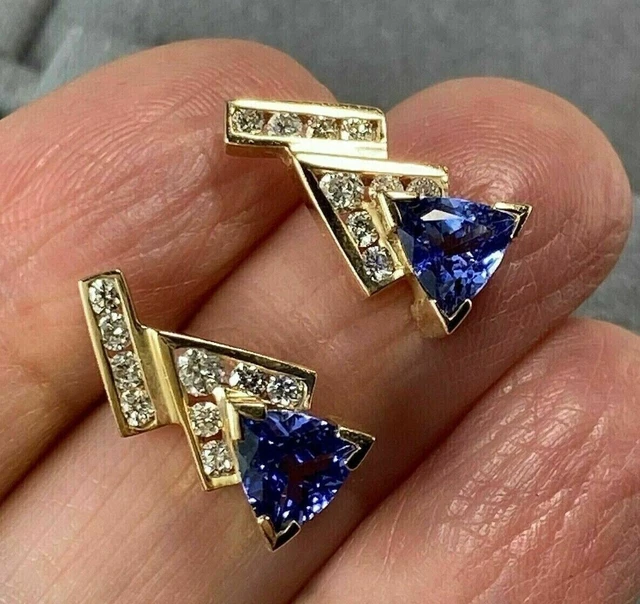 2Ct Trillion Cut Simulated Blue Tanzanite Diamond Earring 14K Yellow Gold Plated