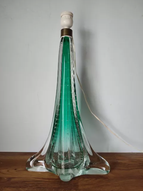 Grand pied de lampe en verre translucide Boussu des années 60