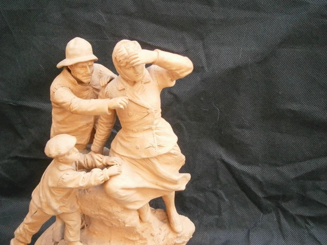 Antique Antique Antique Santon Terracotta Group Breton French Fishermen 2