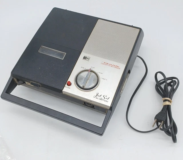 VINTAGE RADIO SHACK Realistic Portable AC Battery Cassette Tape Player