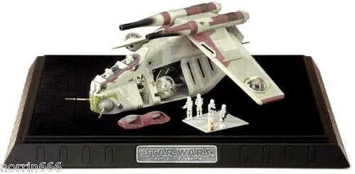 Star Wars REPUBLIC GUNSHIP replica 1:58 acrylic display-case Code 3 Ltd 2500