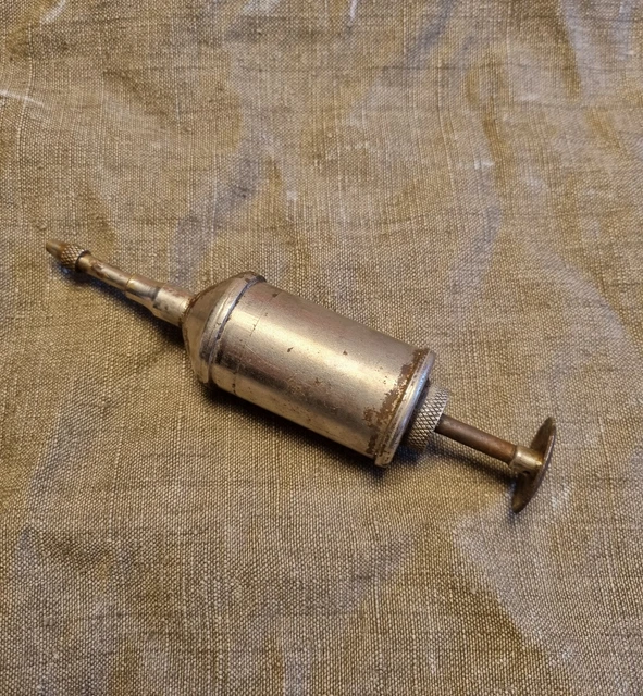 ANCIENNE POMPE À graisse avec piston à vis et robinet EUR 15,00
