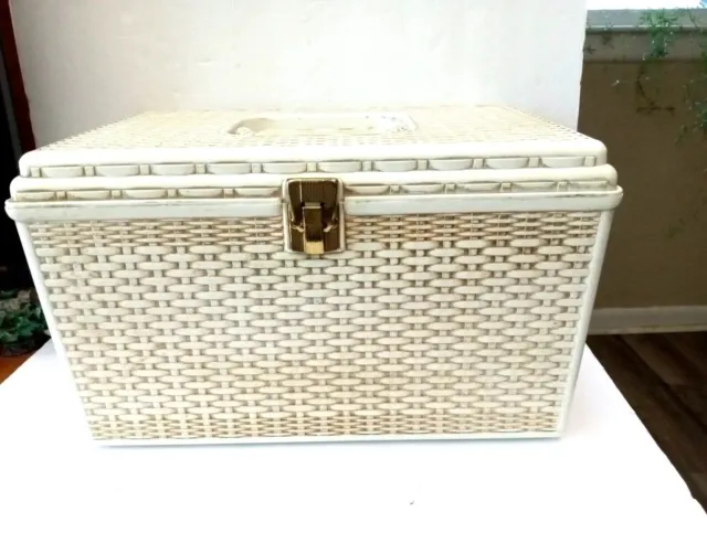 Vintage Wilson Wil-Hold Large Sewing Case 2 Trays Basket Weave White Gold 13x9x9