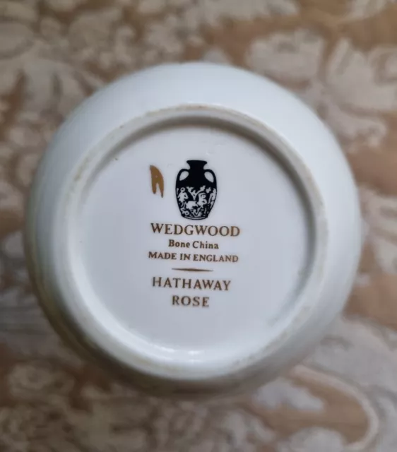 VTG Wedgwood Hathaway Rose small bud vase, good preloved condition 3