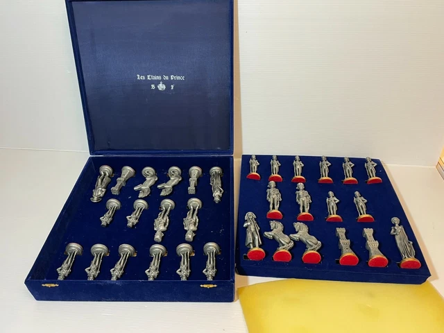 Coffret calligraphie en étain thème Napoléon plume verte