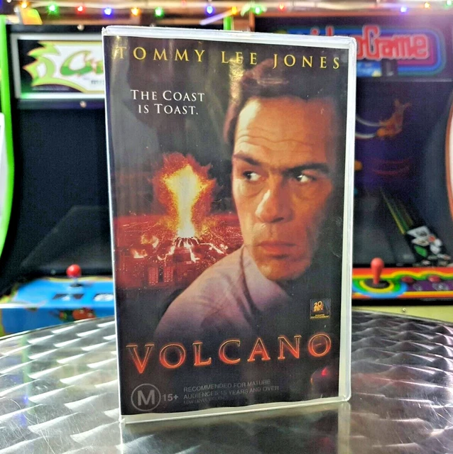 VOLCANO - TOMMY Lee Jones - VHS Movie Video - Big Box Ex Rental $7.20 ... image.