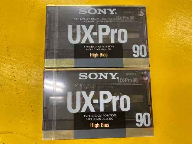 Dos cintas de casete de audio en blanco Sony UX-Pro 90 tipo II de alto sesgo selladas