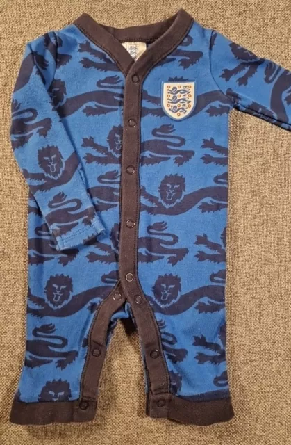 England Football Club Baby Boy romper 3-6 Months Footless Sleepsuit (608)