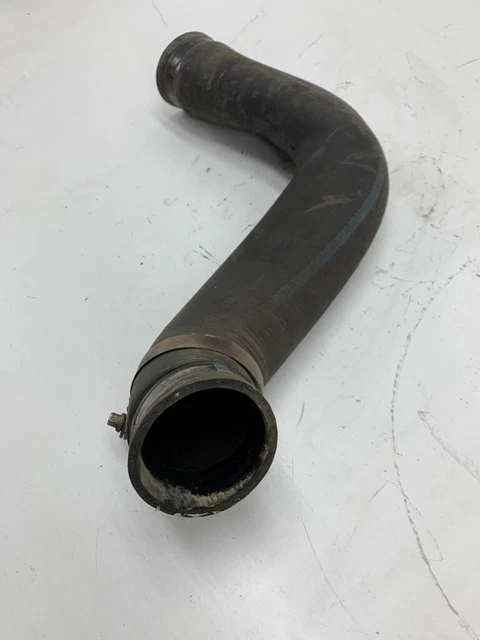 FREIGHTLINER DETROIT DIESEL DD15 Engine Upper Coolant Hose 05-27657-001