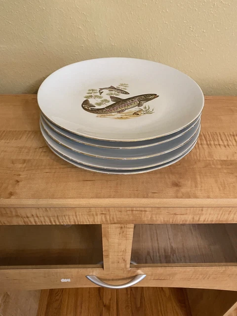Bareuther Waldsassen Vintage  5 Fish Plates Bavaria Germany Detailed