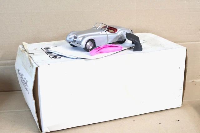 Franklin Mint 1:24 - Model car - MG TC ROADSTER - sans réserve - 1948