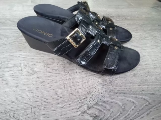 Vionic Womens Size 8 Triple Strap Leather Tumbled Black Wedge Sandals EUR 39