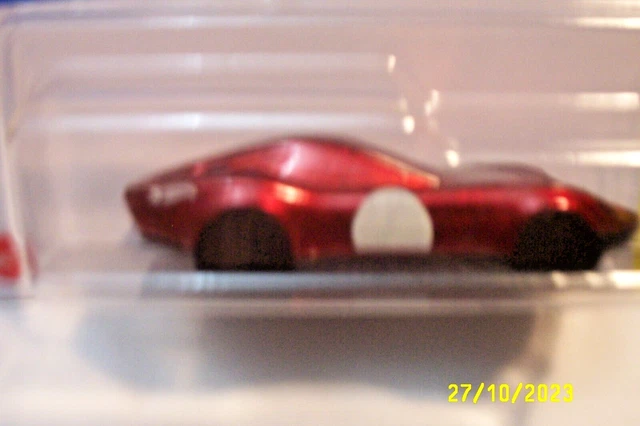 Hot Wheels Coupe Clip – Coche Llavero Rojo Metálico De La Serie Experimotors, Edición 6/10 Con Diseño Único Y Calcomanías