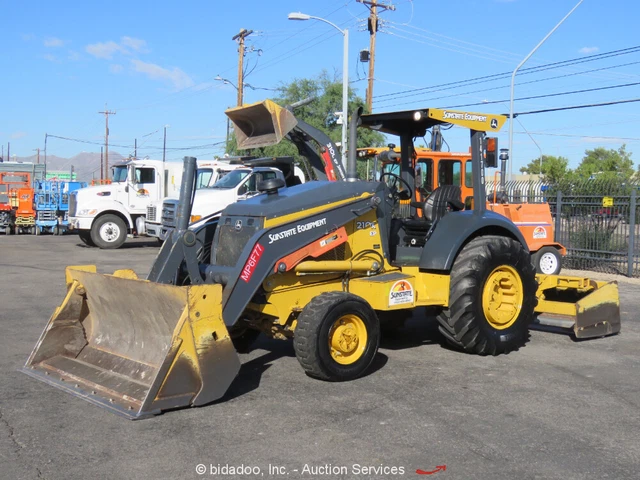 2015 John Deere 210K 4x4 Skip Loader Box Scraper Tractor 4 in 1 Bucket