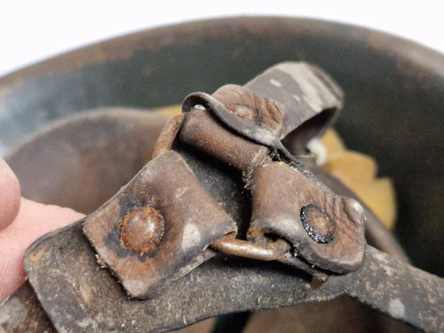 Sammlerauflösung an Stahlhelmen Helm Militaria WK Weltkrieg Helm 14 von 15 10