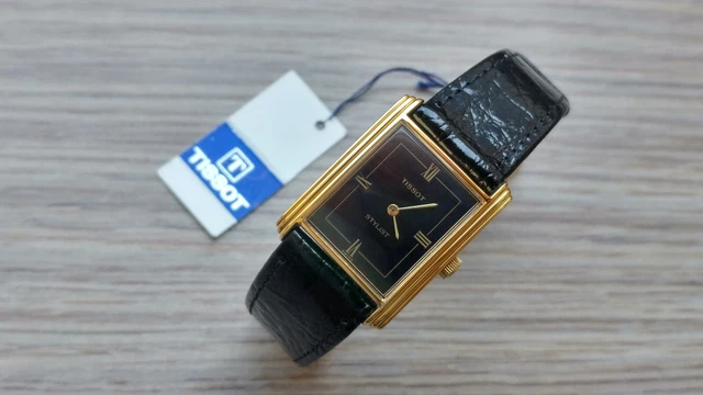 Montre Radius Vintage Pour Femme - Quartz, Boîtier Or, Bracelet Acier, Années 80, Neuve Avec étiquettes