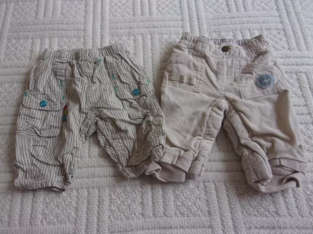lot de 2 pantalons taille 1 mois   TRES BON ETAT