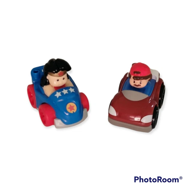 Lot of 2 Fisher Price Little People Wheelies Super Hero Car Toy Lot of 2 Fisher Price Little People Wheelies Super Hero Car Toy