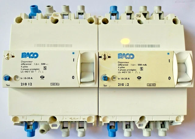 Lot De Disjoncteurs Schneider Électrique Tetra