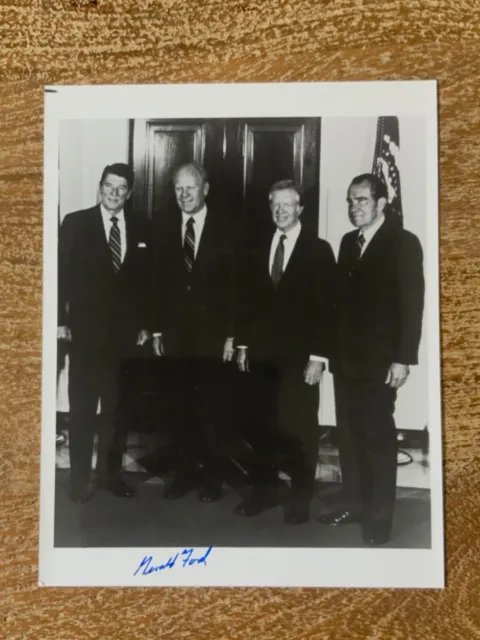 Gerald Ford President Hand Signed 8x10 Photo Autographed B