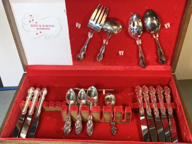 VINTAGE 41pc REED & BARTON SILVERPLATE SILERWARE SET ENGLISH CROWN W/ BOX (3A)