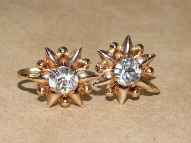 VTG Art Nouveau Brass Star or Flower & Rhinestone Flower Screwback Earrings 5/8"