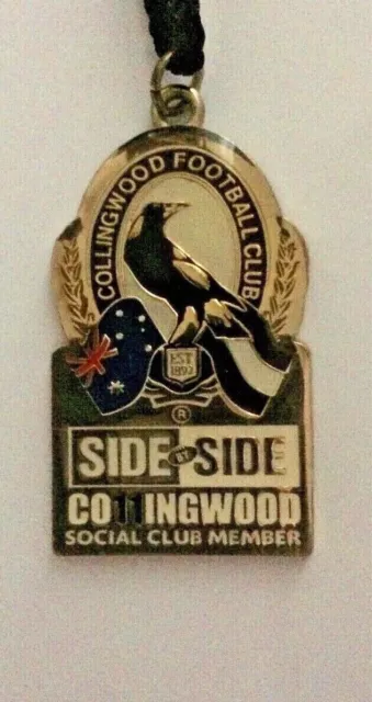 2011 Afl Collingwood Magpies Social Club Member Badge / Medallion