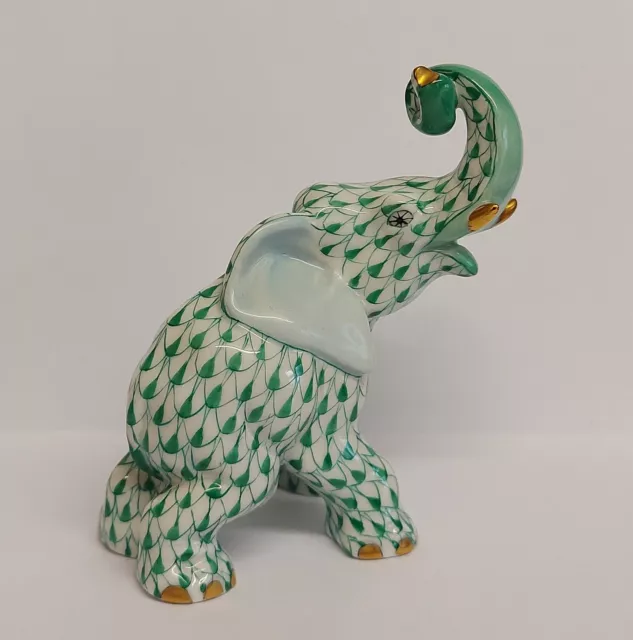 Herend Hungary Hand Painted Green Fishnet Elephant Trunk Up Model 15265.