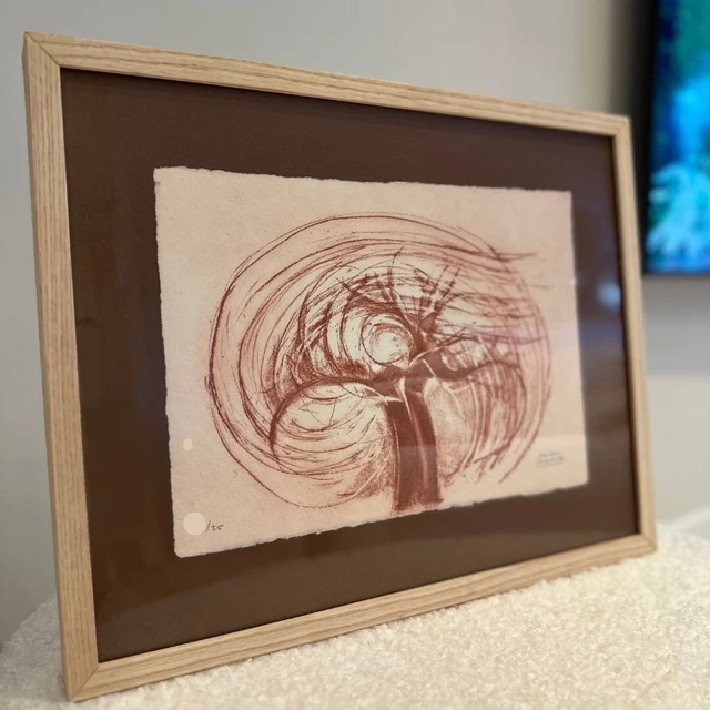 Martín Chirino. Obra gráfica firmada y numerada a mano por el artista.