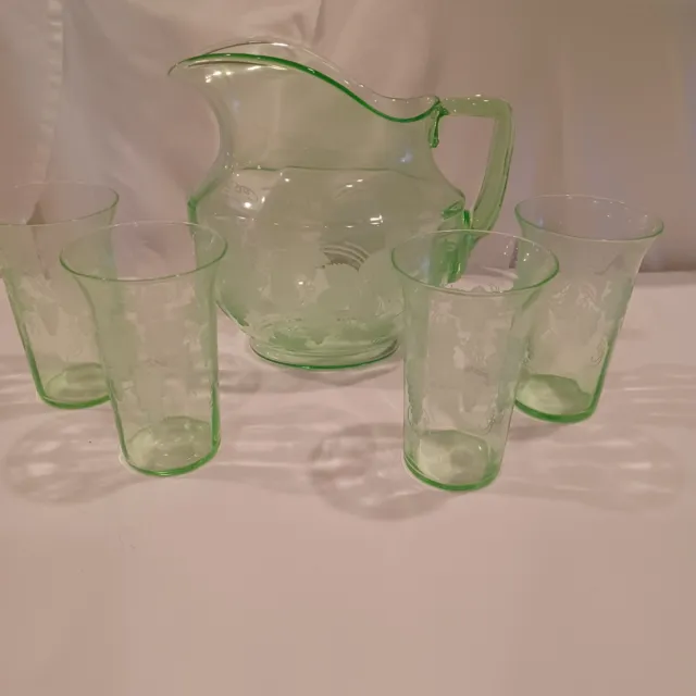 RARE Vintage green Depression glass Pitcher 4 Glasses/tumblers Etched Grapes