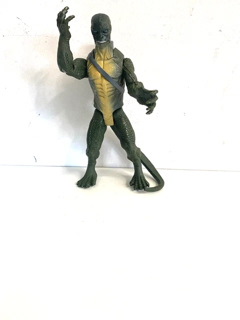 AMAZING SPIDER-MAN Lizard Marvel Figure Spitting Squirting 6.5" HASBRO 2012