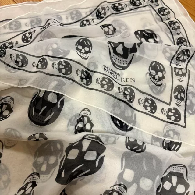 Alexander McQueen Scarf Stole White Skull Pattern