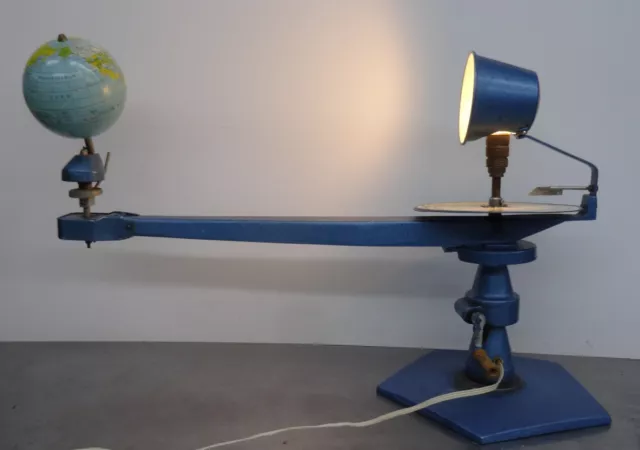 Planetarium Tellurium Modell Erde Sonne für Lerneinheiten 1950er Jahre Vintage