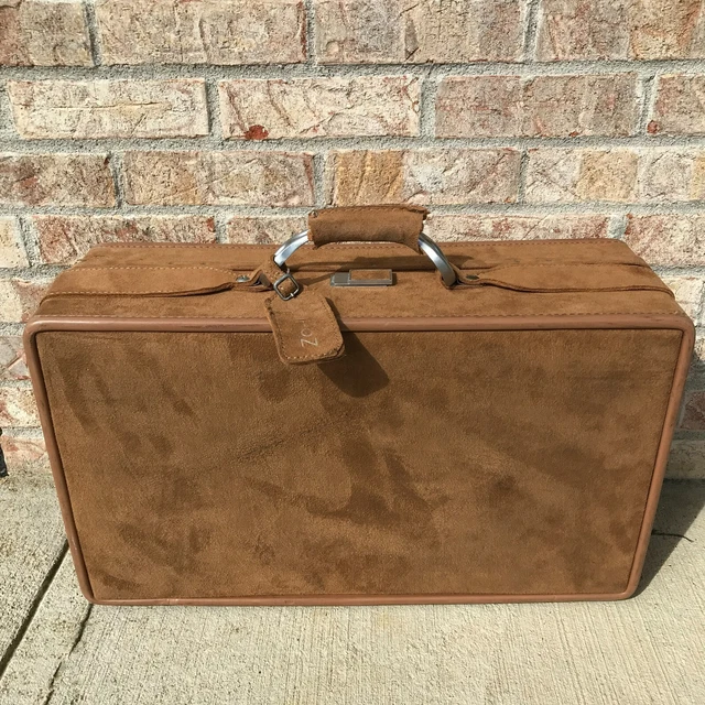 Vintage Halston Hartmann Suede Tan Brown 21"x13"x7" Luggage Suitcase Travel